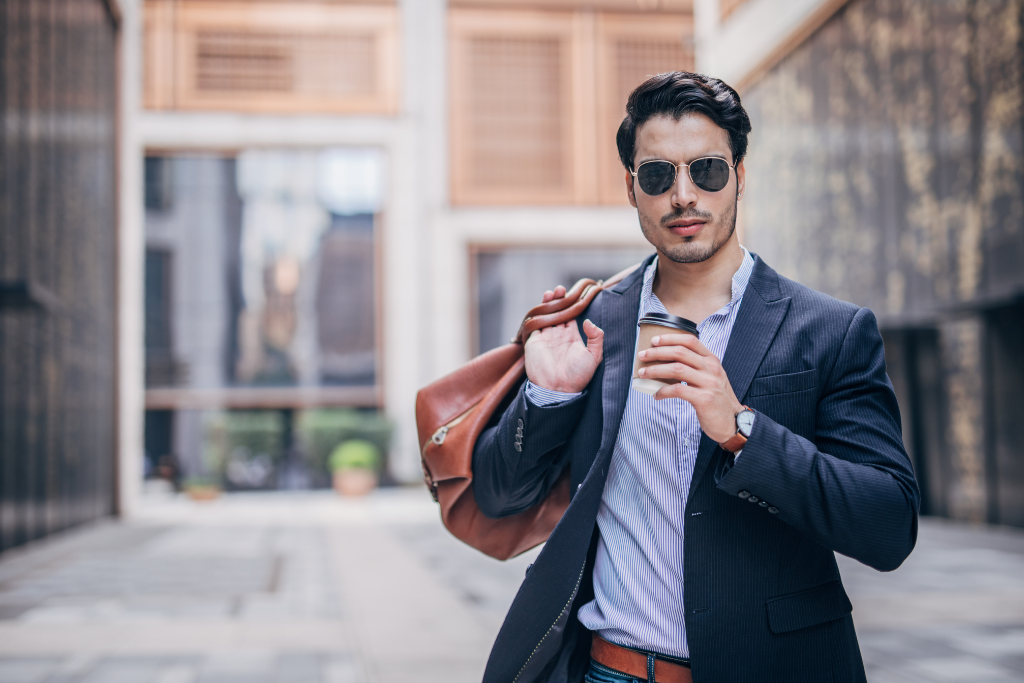 Nowoczesny gentleman – jak łączyć tradycję z luzem w XXI wieku